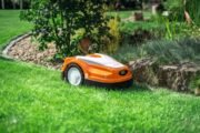 iMOW RMI 422 robotic lawn mower - Image 4